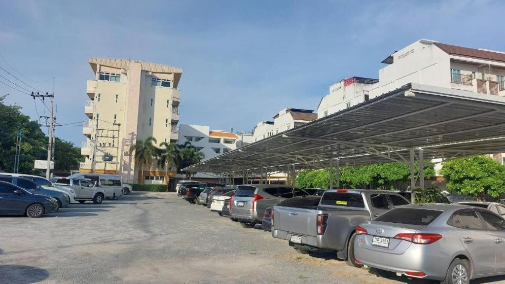 Nana Chat Bangsaen Hotel Si Racha Dış mekan fotoğraf