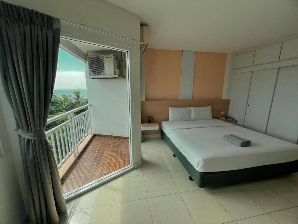 Nana Chat Bangsaen Hotel Si Racha Dış mekan fotoğraf