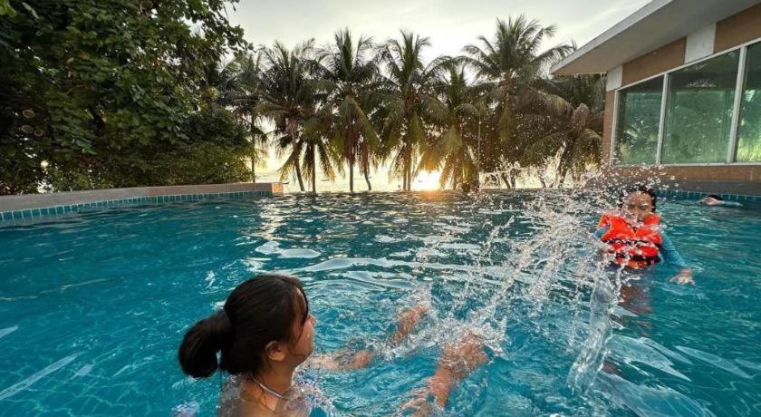 Nana Chat Bangsaen Hotel Si Racha Dış mekan fotoğraf